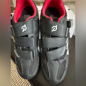 New Peloton Black Cycling Shoes with
 Red Trim Size US 8 (39)